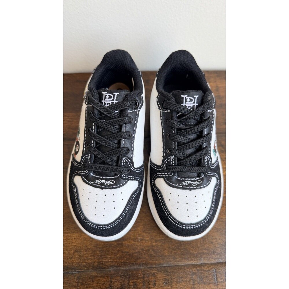 ED HARDY  BOYS  LOW TOP SNEAKERS, White Black  Toddlers SIZE 8